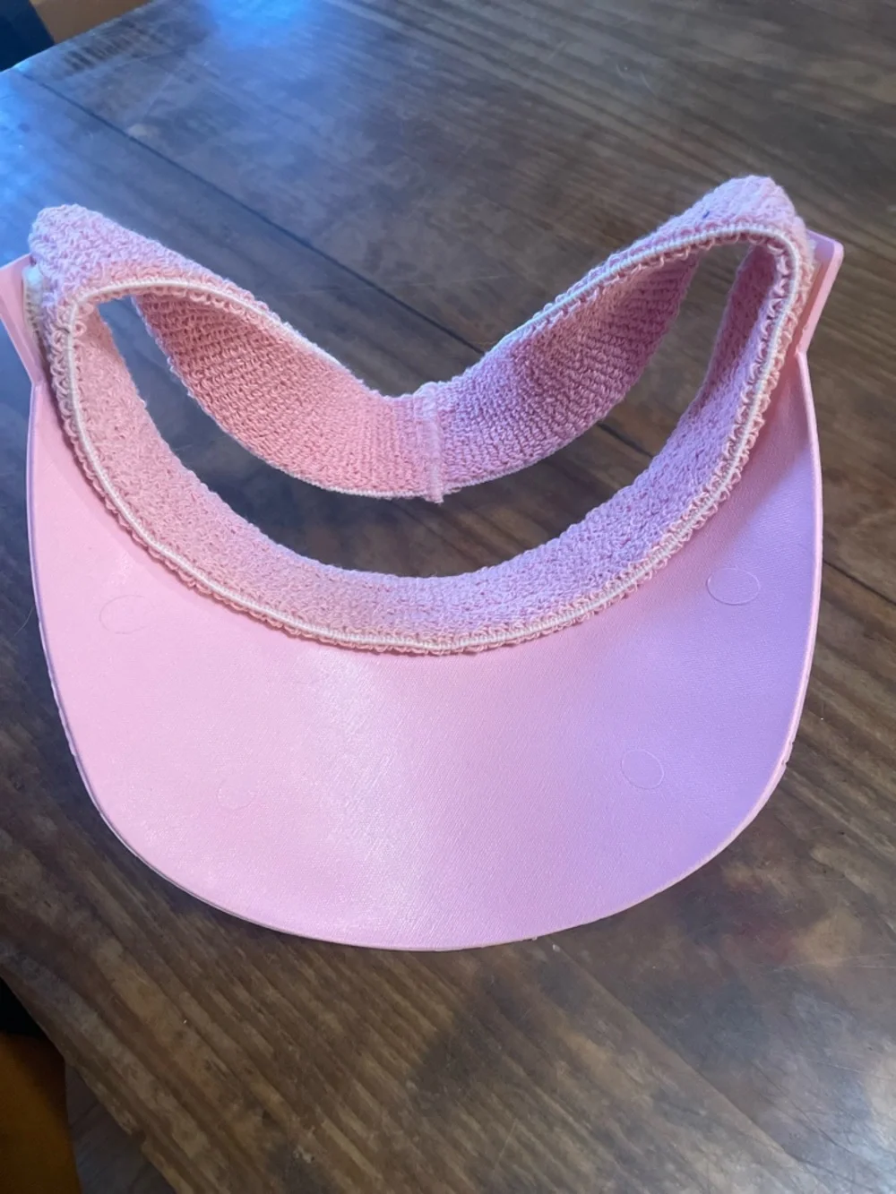 Vintage Pink Plastic Visor featuring Logo for Longboat Key Club, Women’s OS - Picture 3 of 5